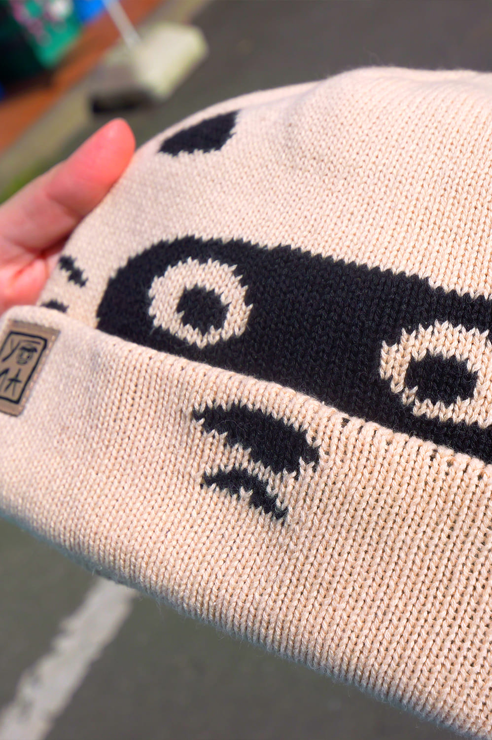 Bonnet tanuki beige et noir