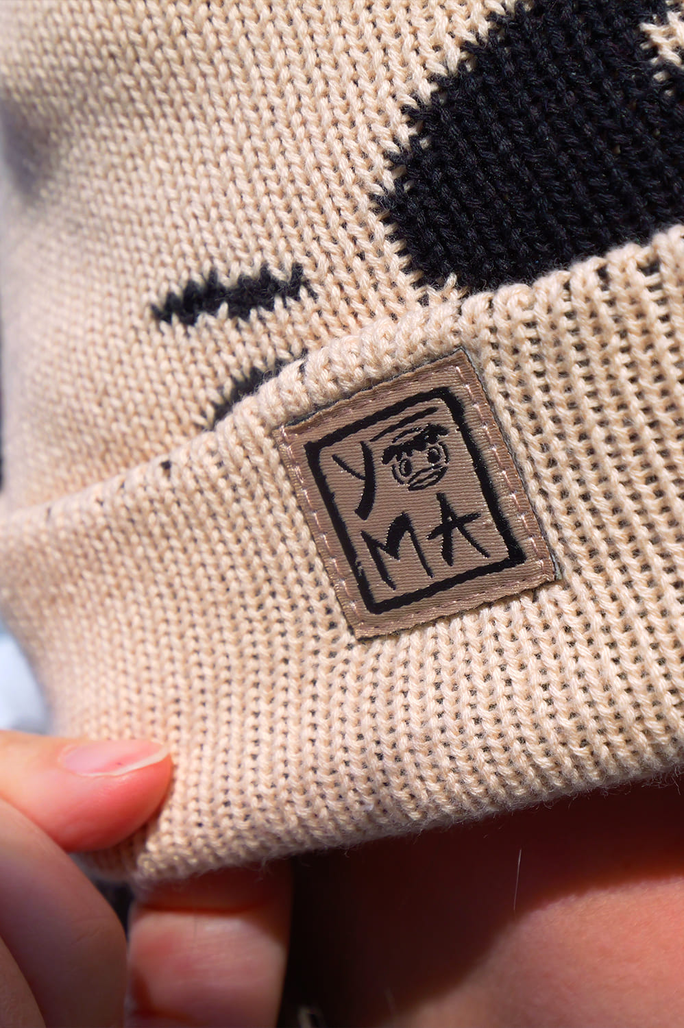 Bonnet tanuki beige et noir